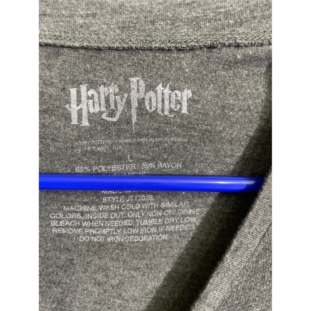 Harry Potter Hogwarts Crest Graphic T-Shirt Gray Heathered Sz L JT17028 - Picture 2 of 2